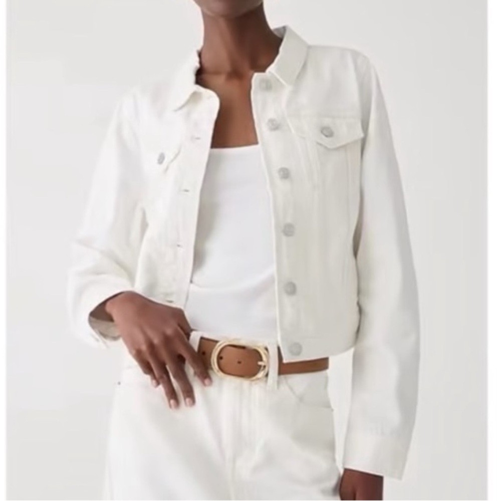 5  ⭐️ J.Crew New Classic denim jacket in white
